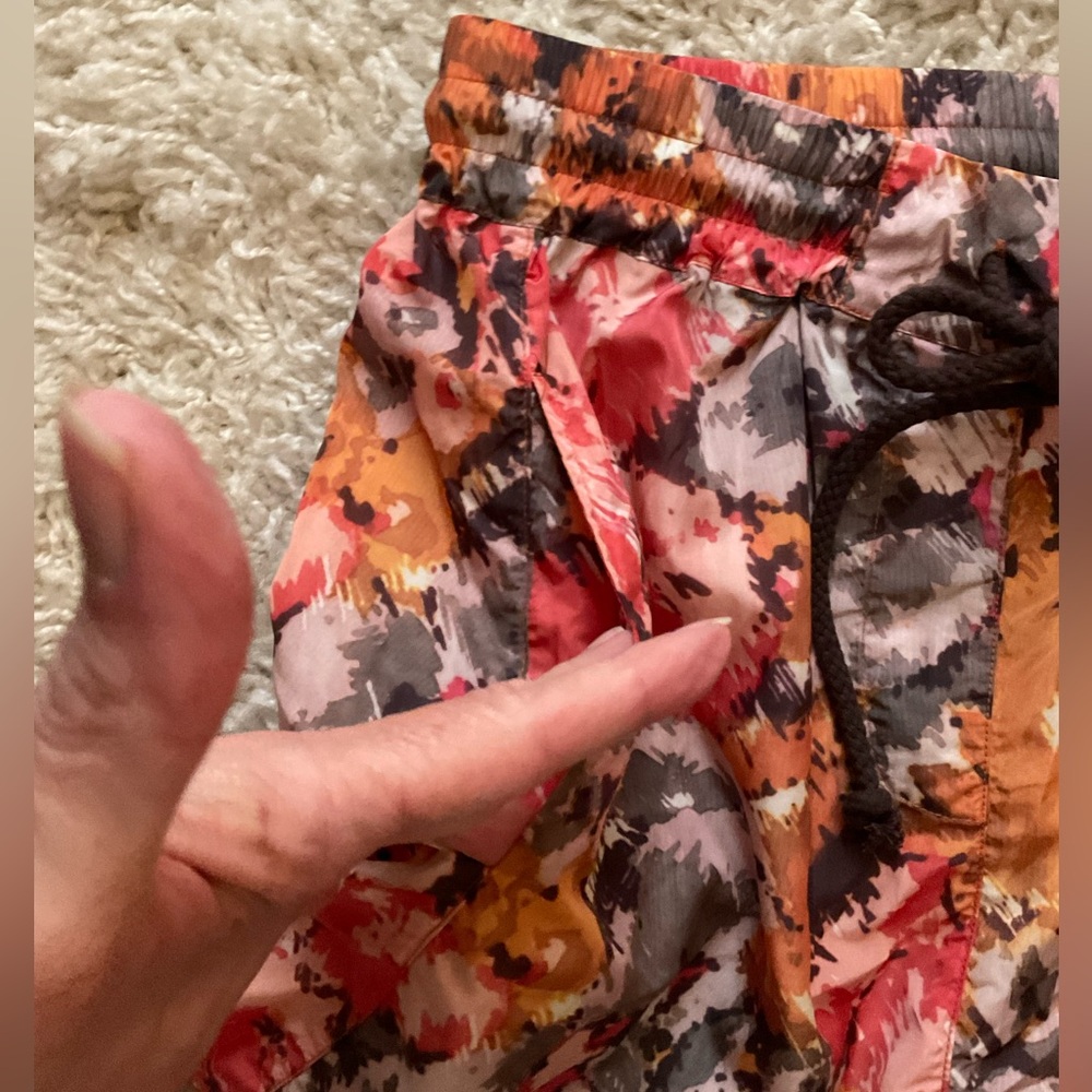 Free People The Switchback Shorts with logo NWOT - Picture 3 of 3